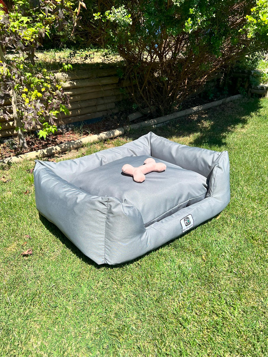 Cama de mascota gris impermeable totalmente desmontable