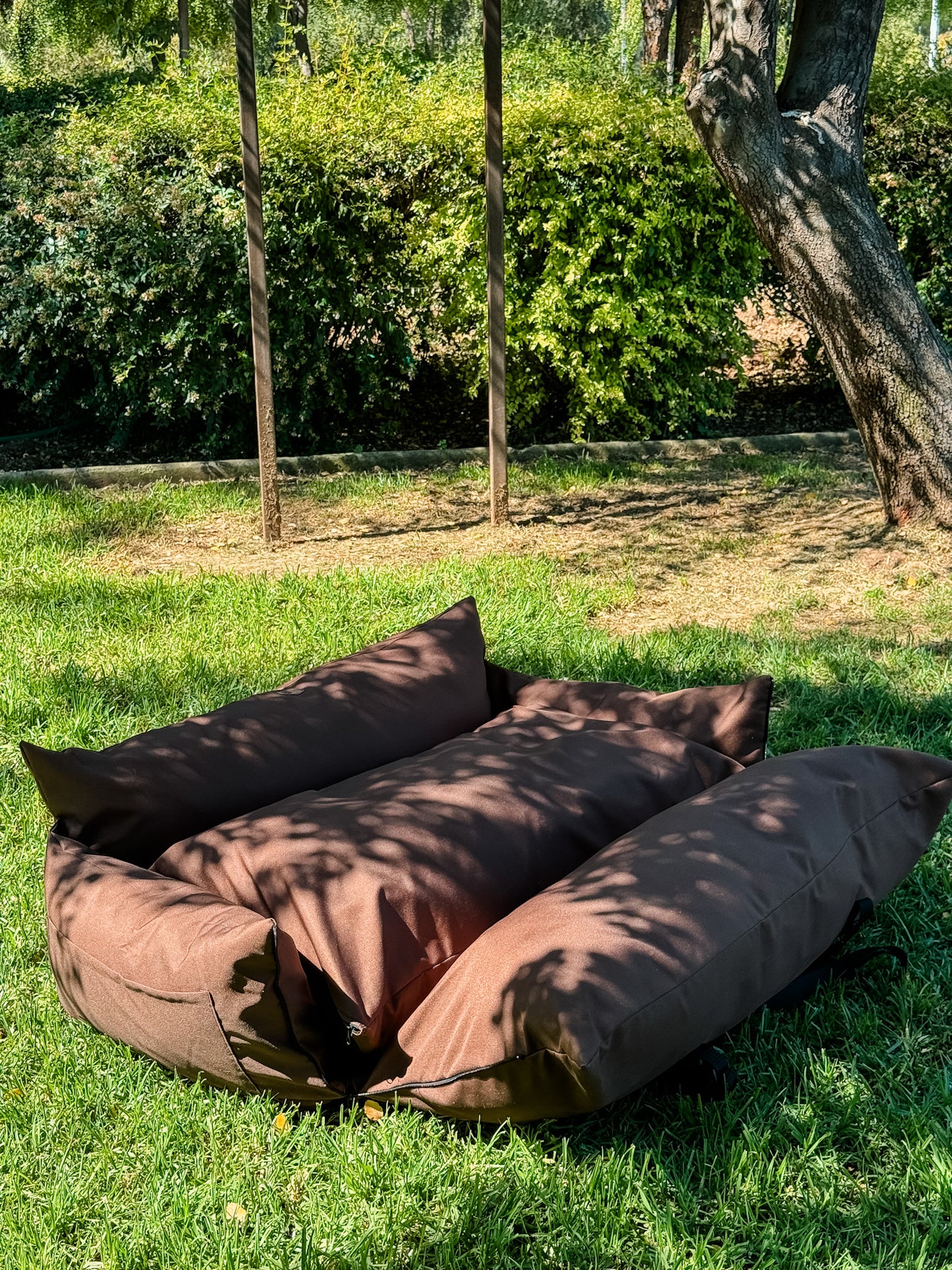 Bolso y cama de mascota para la maleta del vehículo color café impermeable