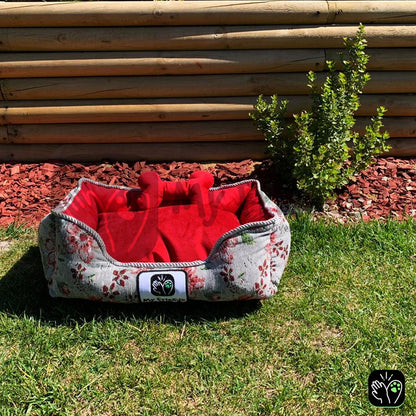Cama de mascota diseño "Flores rosas/rojas"