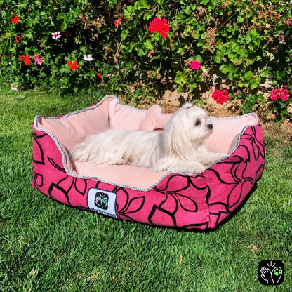 Cama de mascota diseño "Flores negro/rosada"